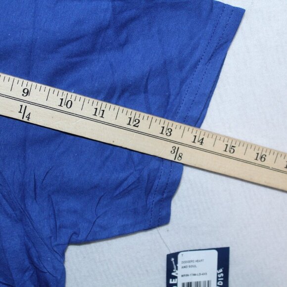 Los Angeles Dodger Men Blue Tee Shirt Short Sleeve Majestic Heart Size XL - Picture 9 of 10